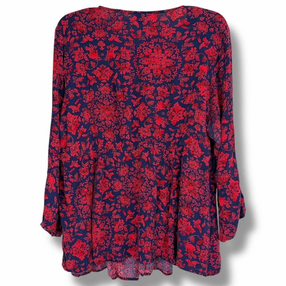 Torrid Babydoll Red Blue Floral Crochet Trim V-Neck Lace Up Top Blouse size 2 2X - Picture 6 of 8